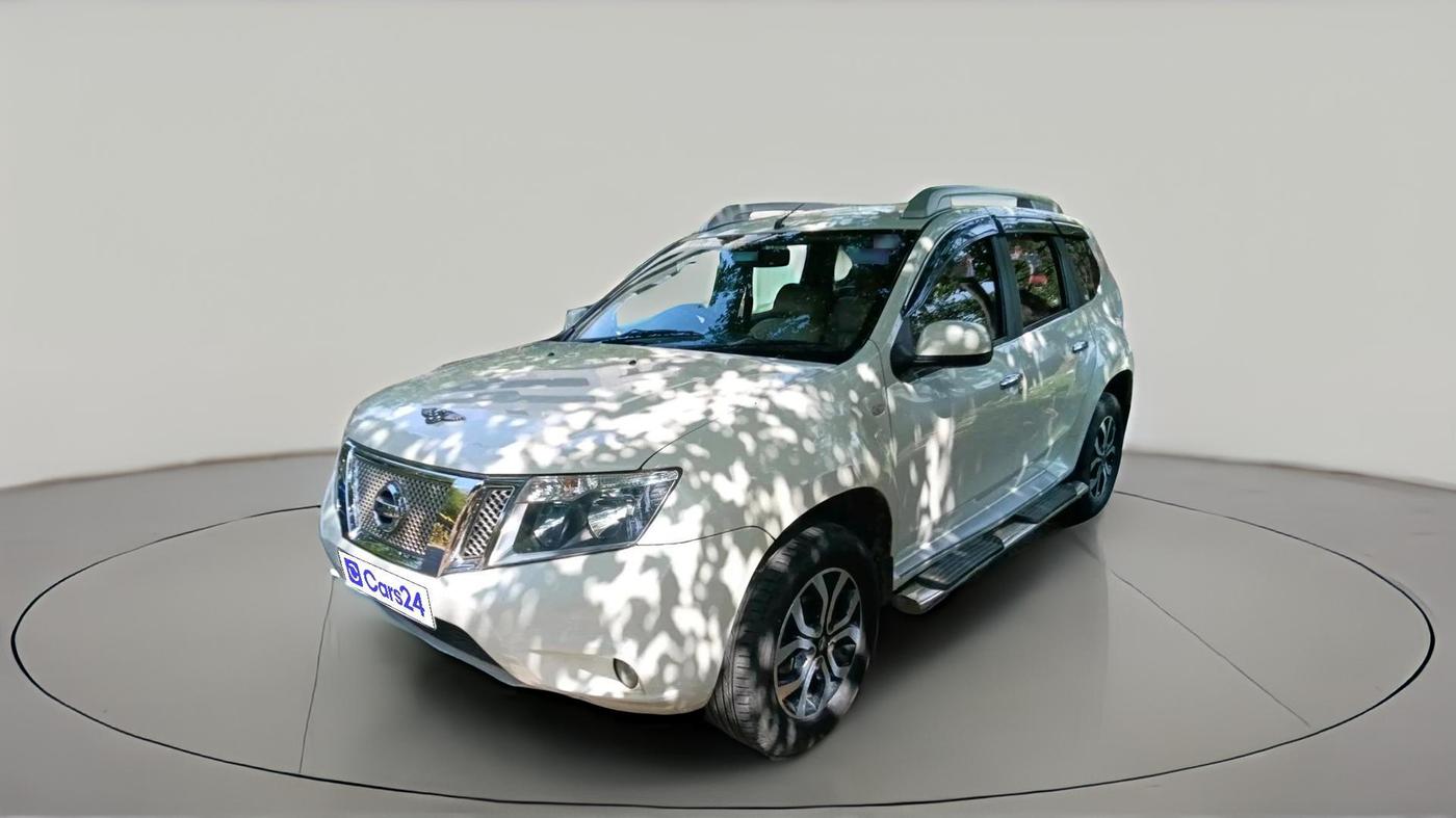 2014 Nissan Terrano XV D THP 110 PS, Diesel, Manual, 1,78,170 km, exterior