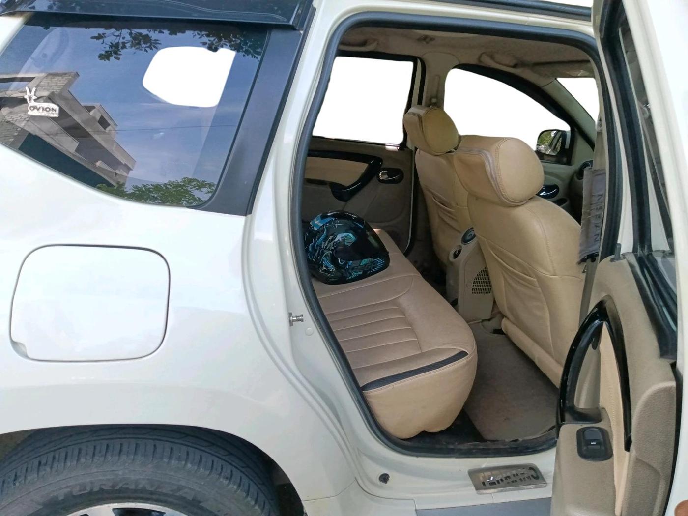 2014 Nissan Terrano XV D THP 110 PS, Diesel, Manual, 1,78,170 km, interior