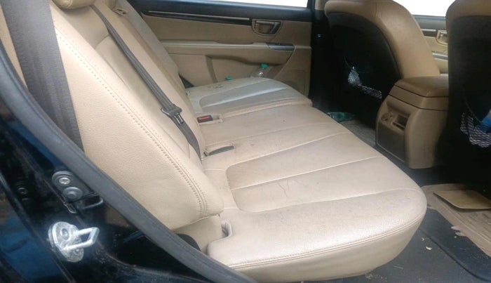 2011 Hyundai Santa Fe 2 WD, Diesel, Manual, 1,94,326 km, interior