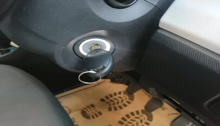 2024 Tata PUNCH PURE MT, Petrol, Manual, 21,801 km, interior