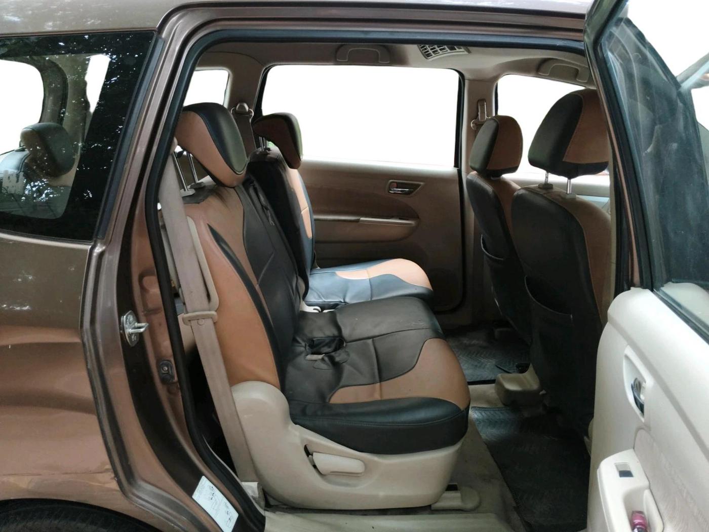 2012 Maruti Ertiga ZDI, Diesel, Manual, 83,253 km, interior