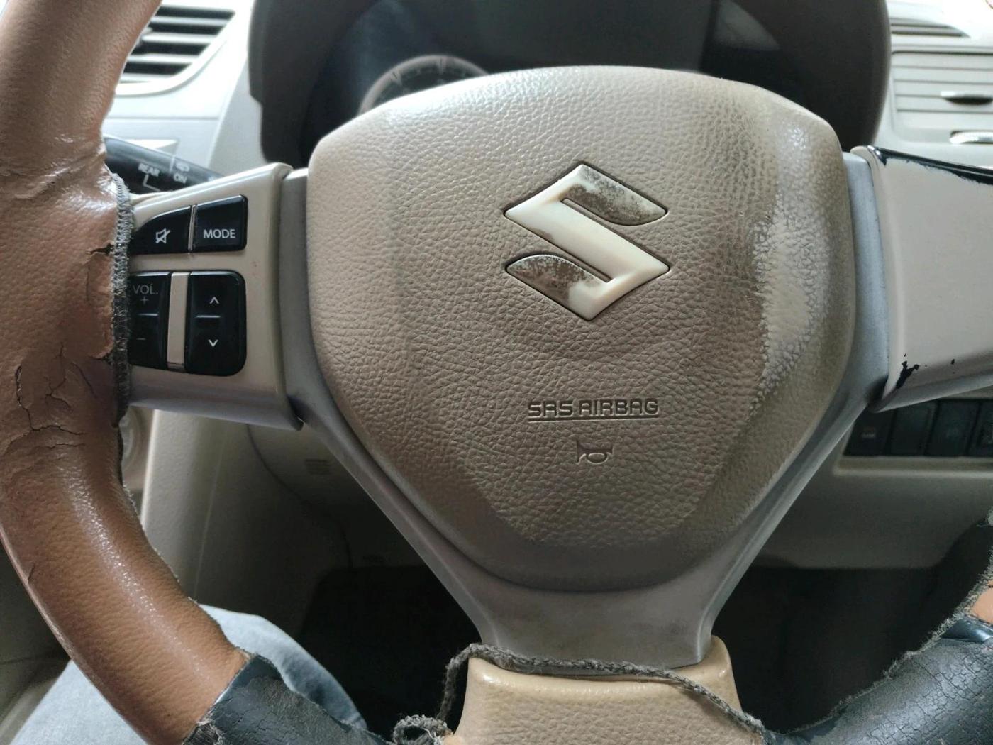 2012 Maruti Ertiga ZDI, Diesel, Manual, 83,253 km, interior
