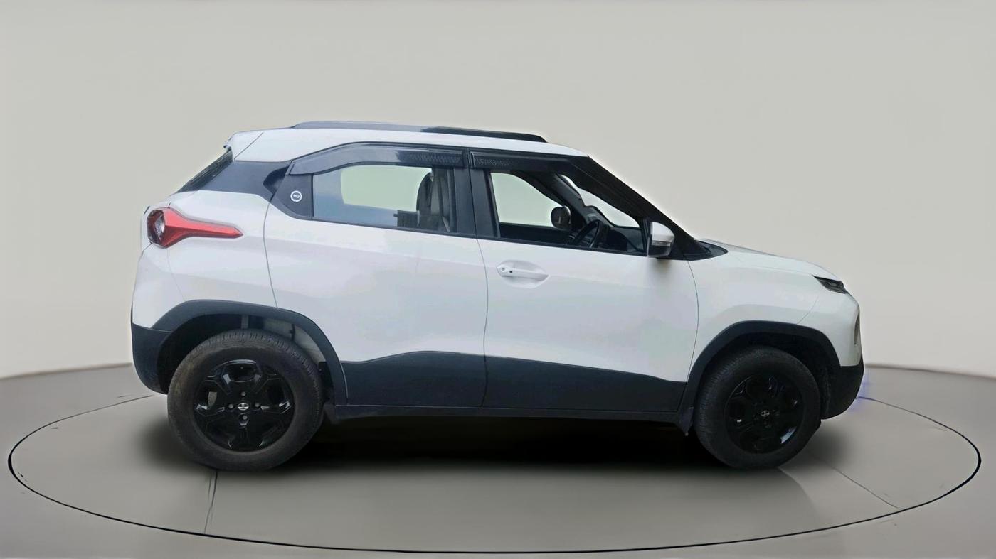 2023 Tata PUNCH  Accomplished AMT Sunroof , CNG, Automatic, 13,307 km, exterior