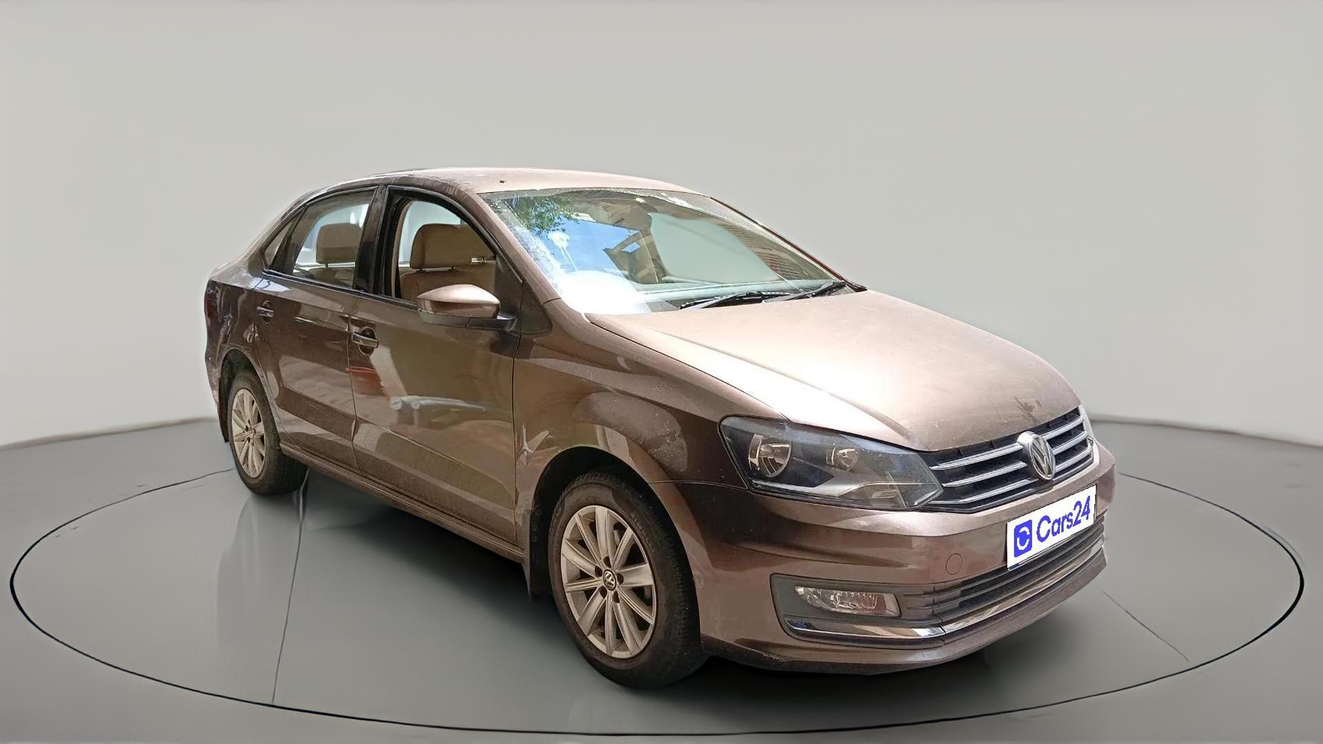 2016 Volkswagen Vento HIGHLINE PETROL AT