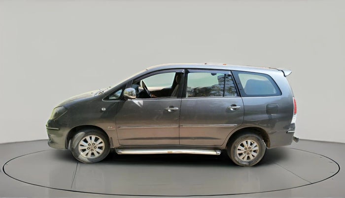 2011 Toyota Innova V 2.5 7 STR, Diesel, Manual, 1,66,846 km, exterior