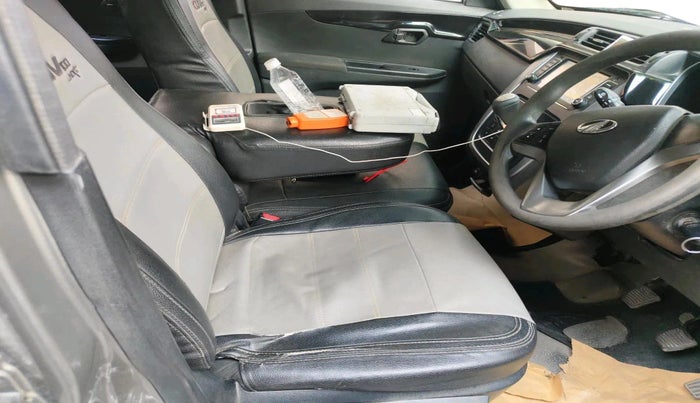 2018 Mahindra KUV 100 NXT K8 P 6 STR, Petrol, Manual, 85,701 km, interior