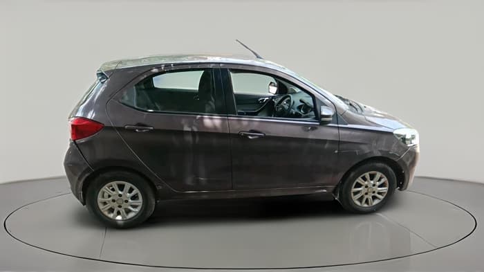 2016 Tata Tiago XZ PETROL, Petrol, Manual, 37,459 km, exterior