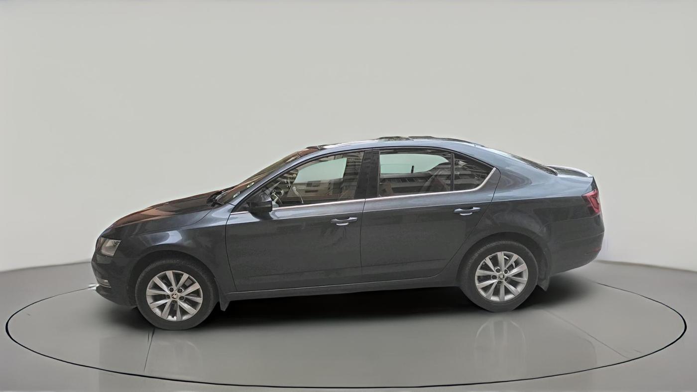 2017 Skoda Octavia STYLE PLUS AT 1.8 TSI, Petrol, Automatic, 1,23,557 km, exterior