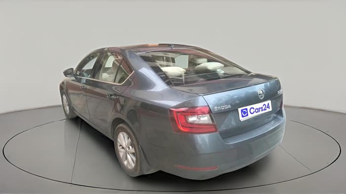2017 Skoda Octavia STYLE PLUS AT 1.8 TSI, Petrol, Automatic, 1,23,557 km, exterior