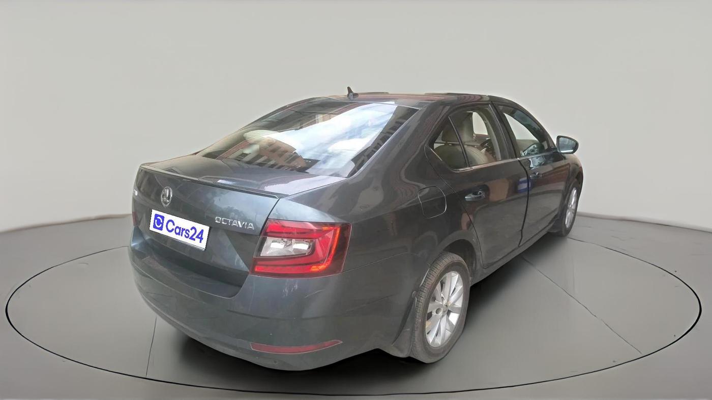 2017 Skoda Octavia STYLE PLUS AT 1.8 TSI, Petrol, Automatic, 1,23,557 km, exterior
