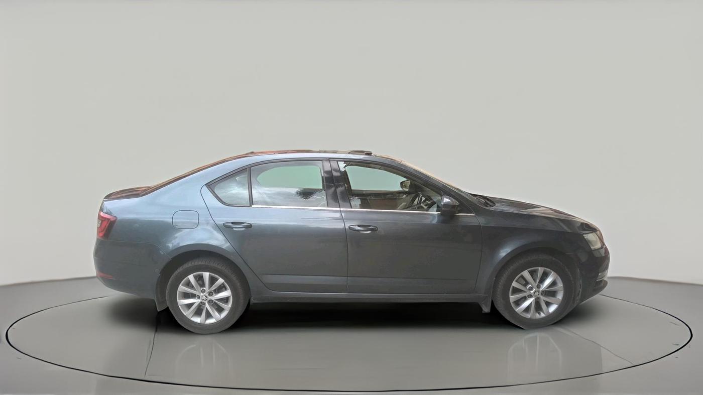 2017 Skoda Octavia STYLE PLUS AT 1.8 TSI, Petrol, Automatic, 1,23,557 km, exterior