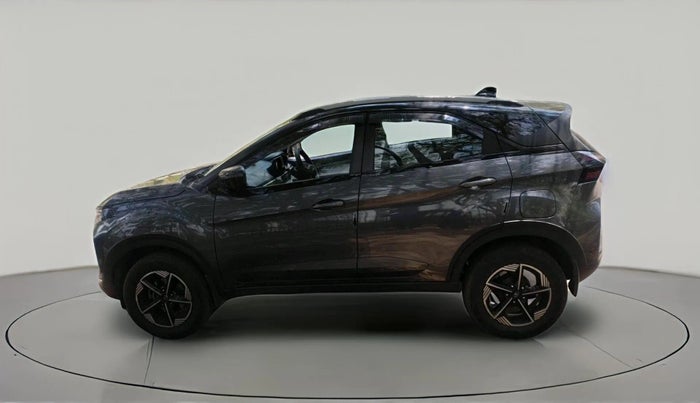 2025 Tata NEXON Creative Plus (PS) 1.2 Petrol Dual Tone, Petrol, Manual, 9,608 km, exterior