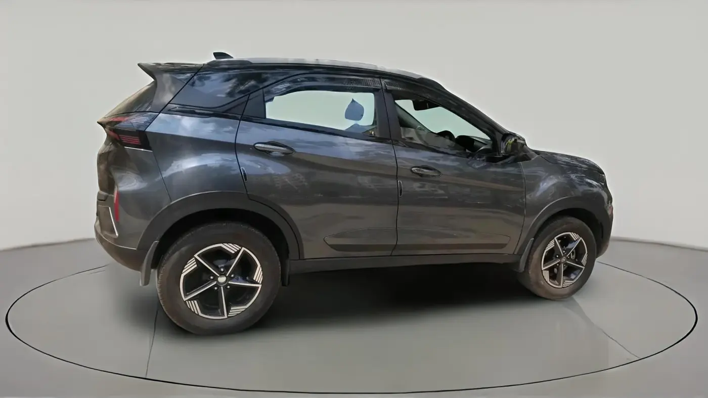 2025 Tata NEXON Creative Plus (PS) 1.2 Petrol Dual Tone, Petrol, Manual, 9,608 km, exterior