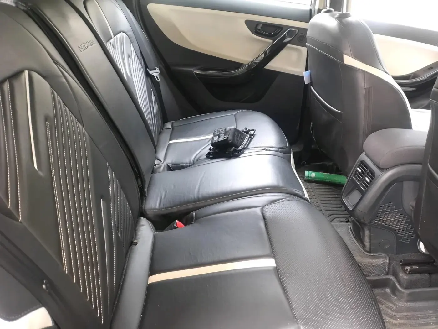 2025 Tata NEXON Creative Plus (PS) 1.2 Petrol Dual Tone, Petrol, Manual, 9,608 km, interior