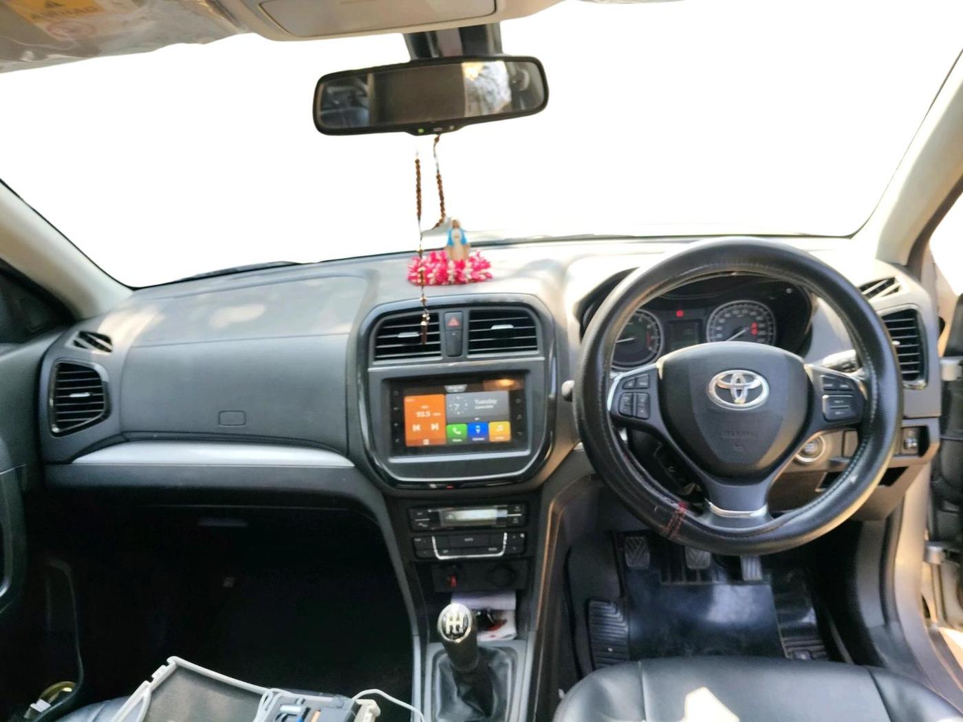 2022 Toyota URBAN CRUISER PREMIUM GRADE MT, Petrol, Manual, 17,492 km, interior