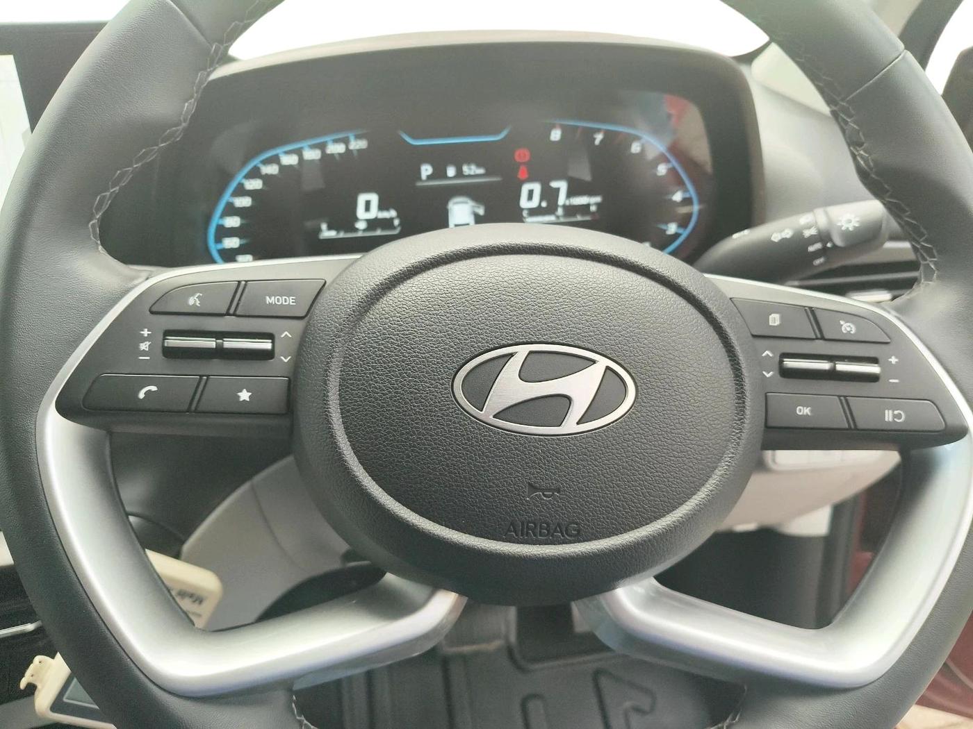 2024 Hyundai NEW I20 ASTA (O) 1.2 IVT, Petrol, Automatic, 4,781 km, interior