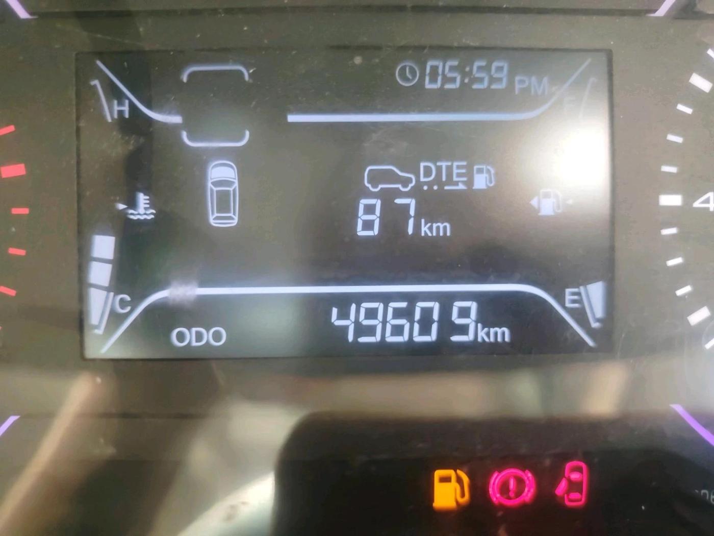 2019 Mahindra MARAZZO M2 8 STR, Diesel, Manual, 49,609 km, interior