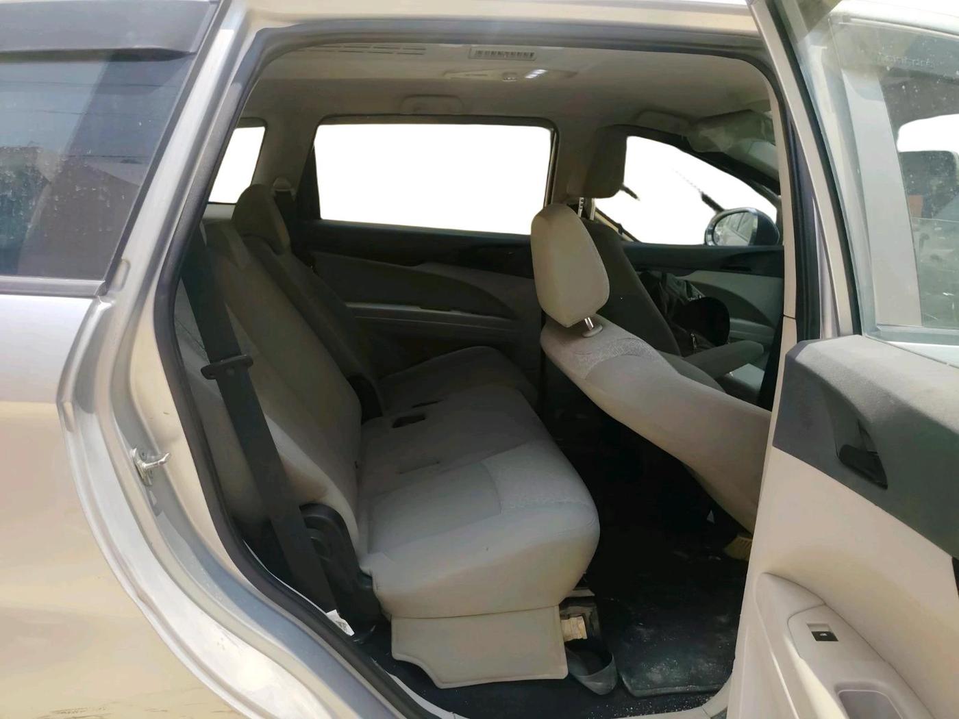 2019 Mahindra MARAZZO M2 8 STR, Diesel, Manual, 49,609 km, interior