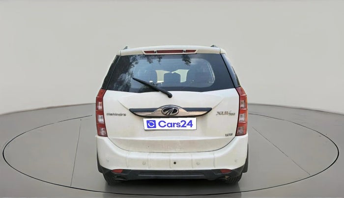 2016 Mahindra XUV500 W8, Diesel, Manual, 65,978 km, exterior