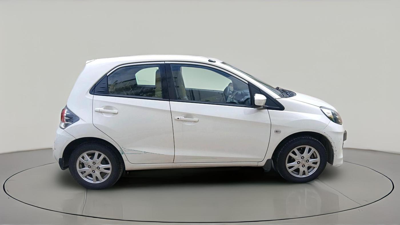 2013 Honda Brio V MT, Petrol, Manual, 45,217 km, exterior
