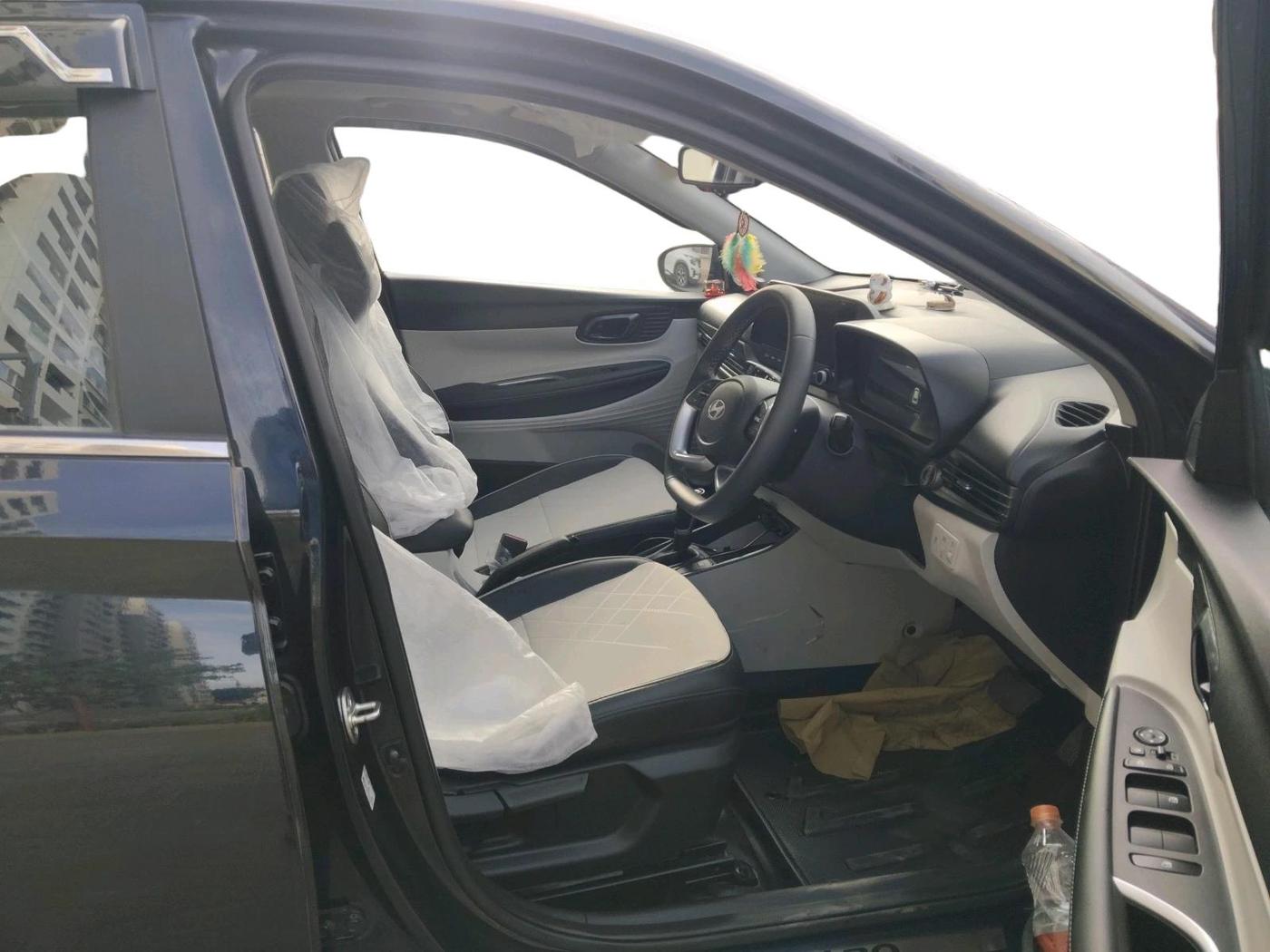 2024 Hyundai NEW I20 ASTA (O) 1.2 IVT, Petrol, Automatic, 6,925 km, interior