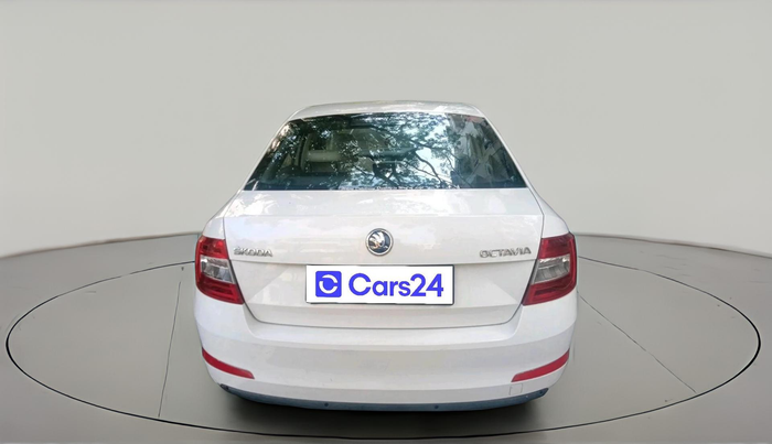 2015 Skoda Octavia 2.0 TDI CR STYLE PLUS AT, Diesel, Automatic, 1,96,295 km, exterior