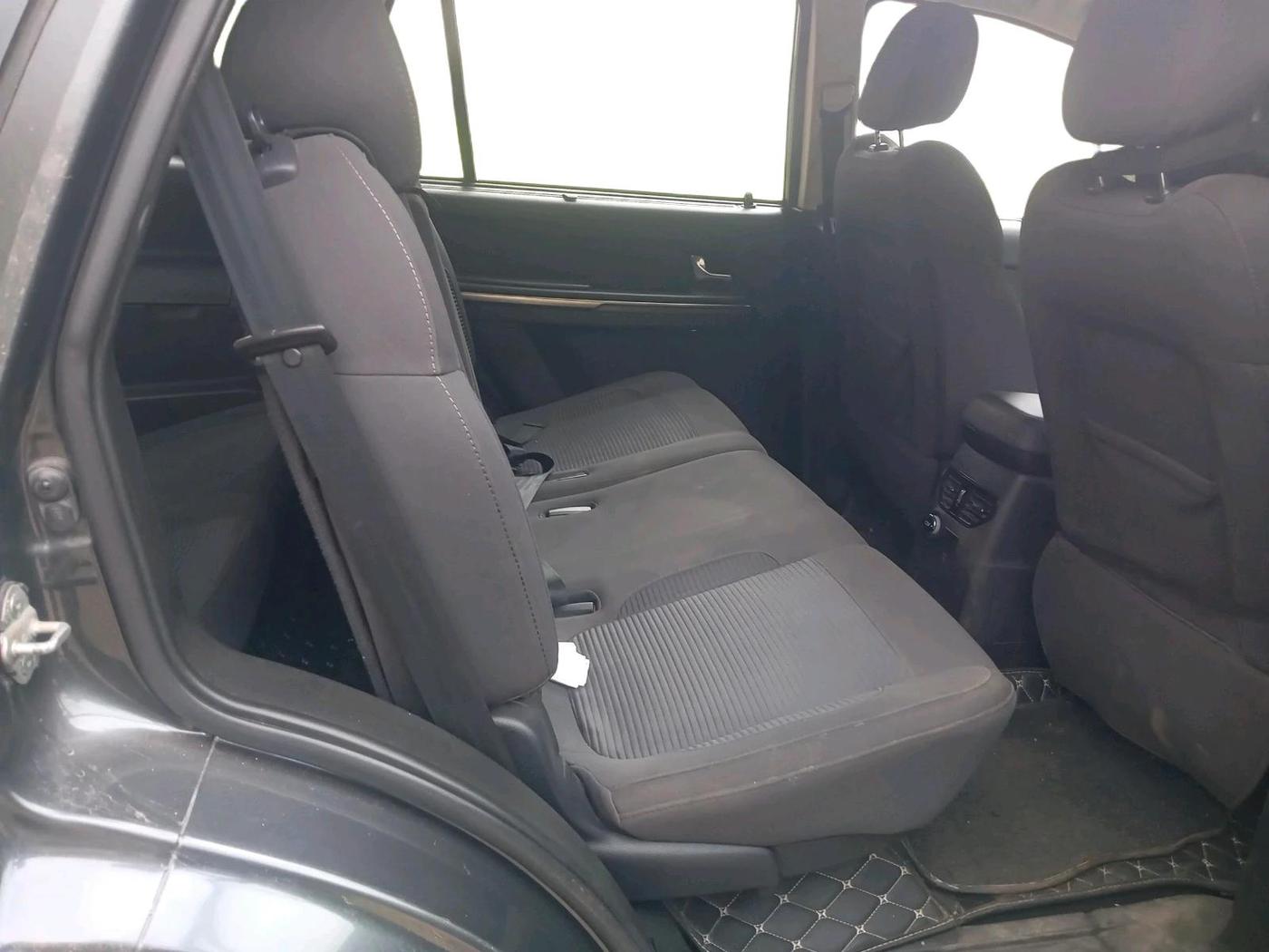 2018 Tata Hexa XMA 4X2 7 STR, Diesel, Automatic, 1,19,832 km, interior