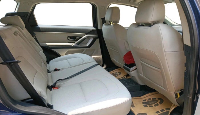 2022 Tata Safari XZA PLUS, Diesel, Automatic, 31,399 km, interior