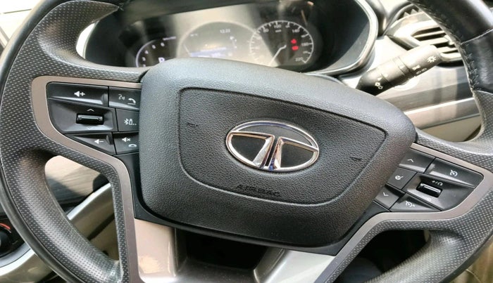 2022 Tata Safari XZA PLUS, Diesel, Automatic, 31,399 km, interior