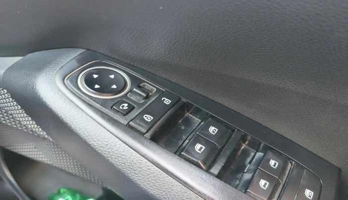 2021 KIA SELTOS HTK PLUS 1.5 DIESEL, Diesel, Manual, 1,10,019 km, interior