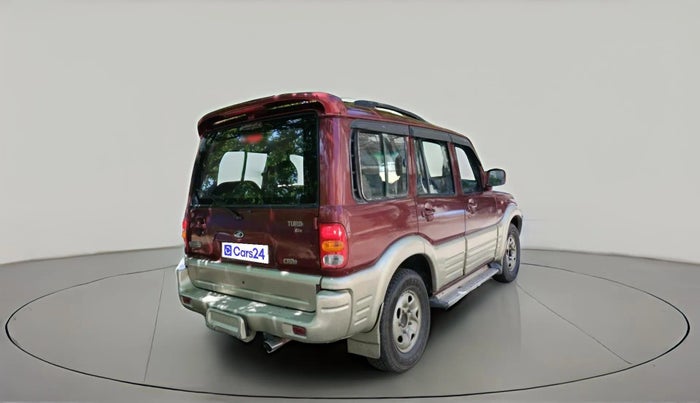 2005 Mahindra Scorpio 2.6 SLX CRDE, Diesel, Manual, 1,67,725 km, exterior