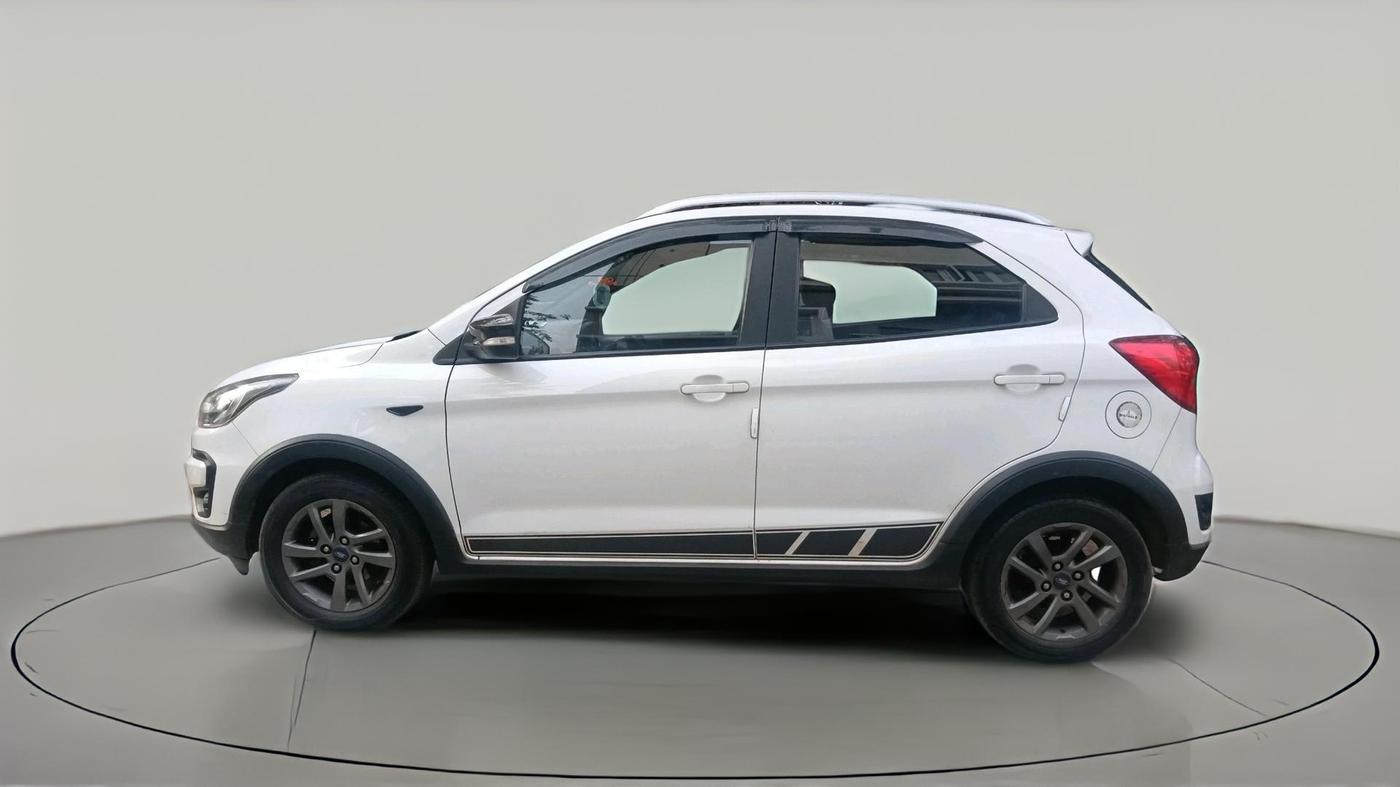 2018 Ford FREESTYLE TITANIUM 1.2 PETROL, Petrol, Manual, 73,000 km, exterior