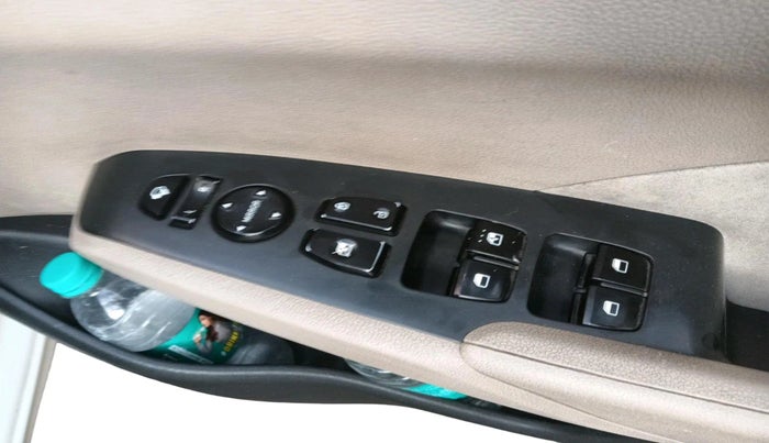 2018 Hyundai Verna 1.6 CRDI SX, Diesel, Manual, 1,52,249 km, interior