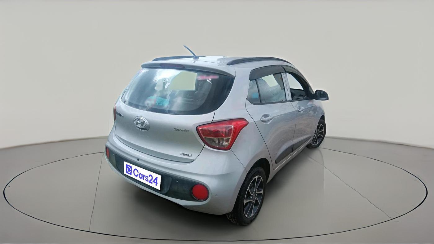 2017 Hyundai Grand i10 SPORTZ AT 1.2 KAPPA VTVT, Petrol, Automatic, 52,401 km, exterior