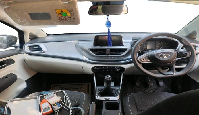 2023 Tata ALTROZ XZ PETROL, Petrol, Manual, 16,946 km, interior