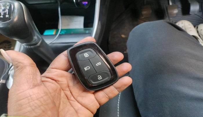 2023 Tata ALTROZ XZ PETROL, Petrol, Manual, 16,946 km, interior