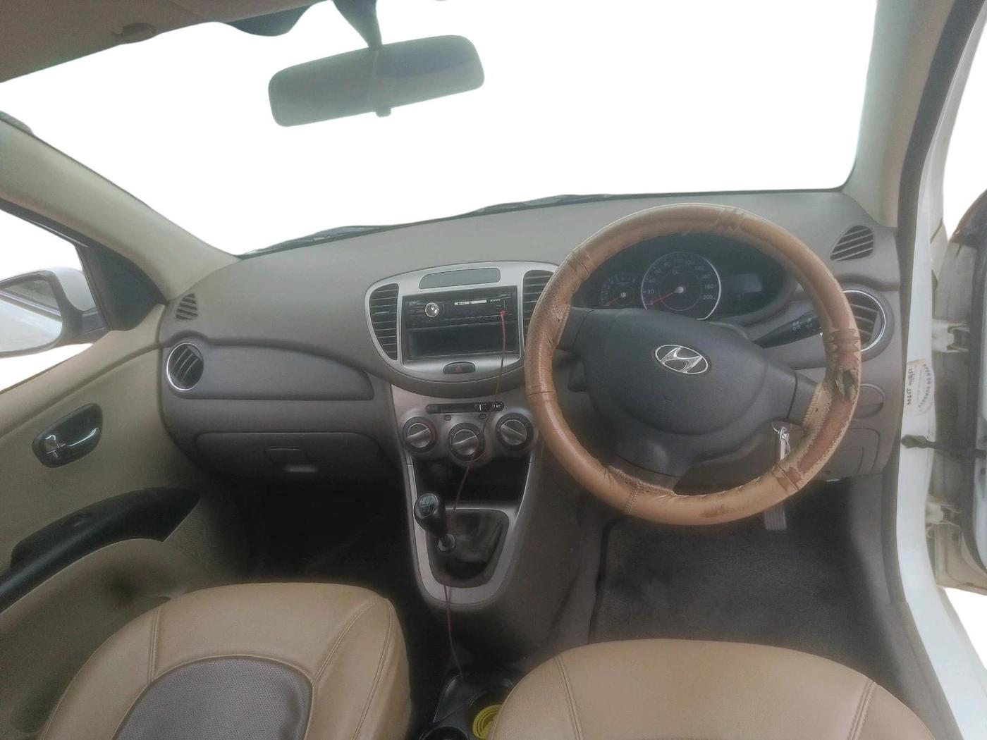 2012 Hyundai i10 MAGNA 1.2, Petrol, Manual, 37,754 km, interior