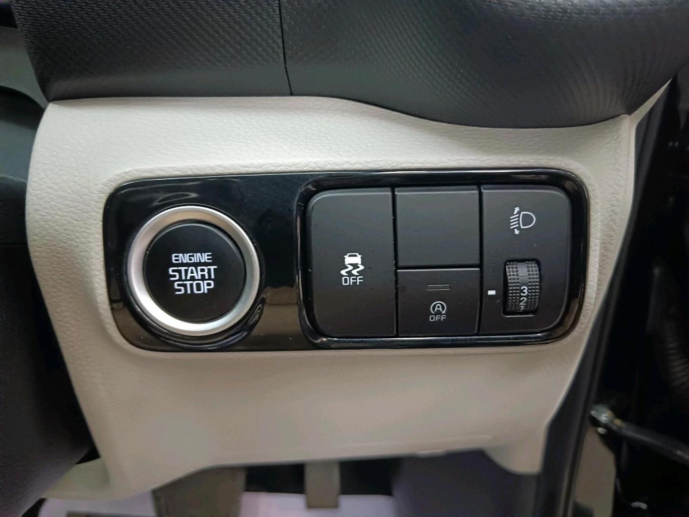 2023 KIA SONET HTX 1.0 DCT, Petrol, Automatic, 26,820 km, interior