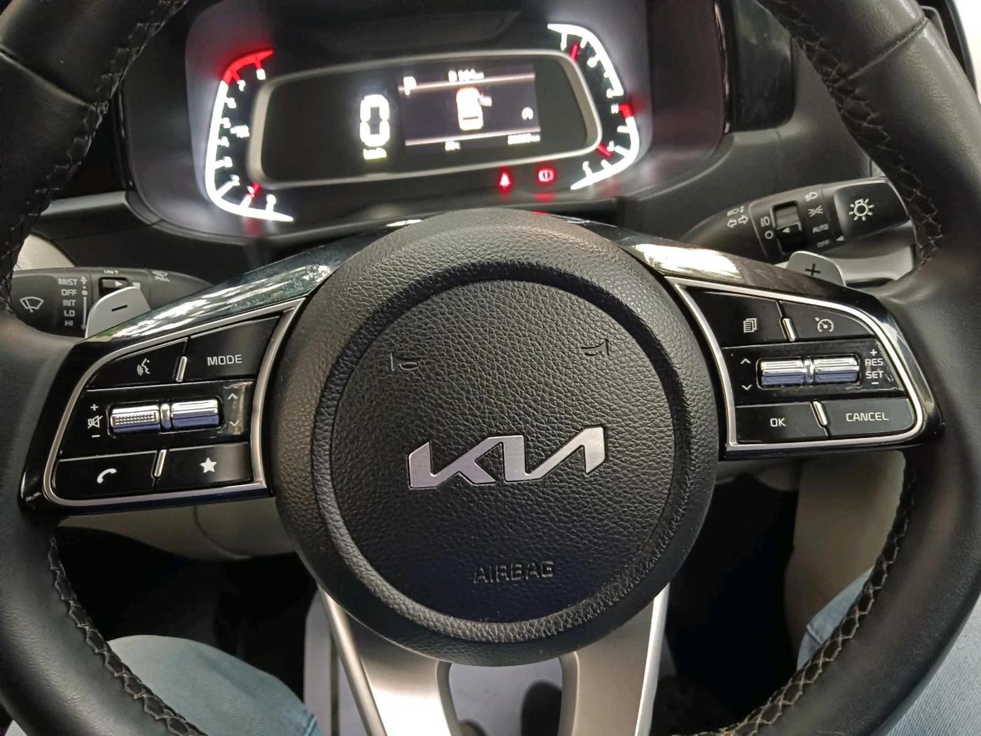 2023 KIA SONET HTX 1.0 DCT, Petrol, Automatic, 26,820 km, interior