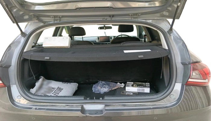 2023 Hyundai NEW I20 ASTA 1.2 MT, Petrol, Manual, 33,878 km, exterior