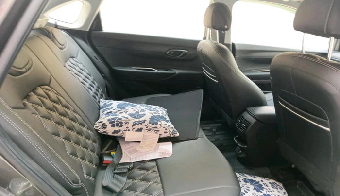 2023 Hyundai NEW I20 ASTA 1.2 MT, Petrol, Manual, 33,878 km, interior