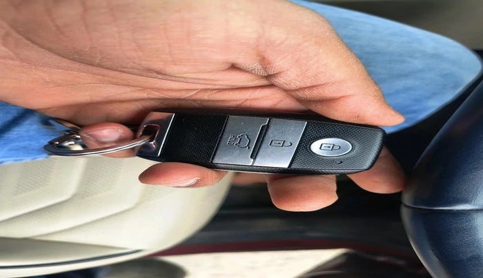 2022 KIA CARENS LUXURY 1.4 PETROL 7 STR, Petrol, Manual, 37,966 km, interior