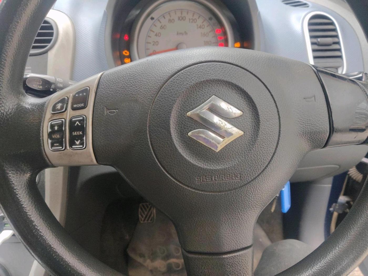 2012 Maruti Ritz ZXI, Petrol, Manual, 1,71,759 km, interior