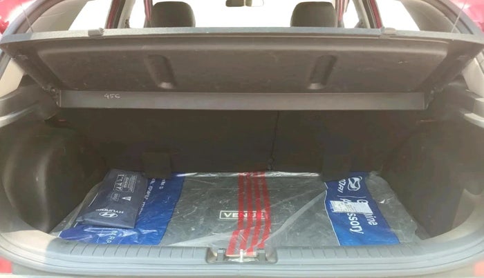 2024 Hyundai VENUE S(O) 1.2, Petrol, Manual, 8,522 km, exterior