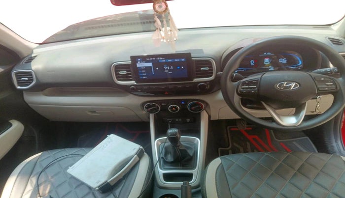 2024 Hyundai VENUE S(O) 1.2, Petrol, Manual, 8,522 km, interior