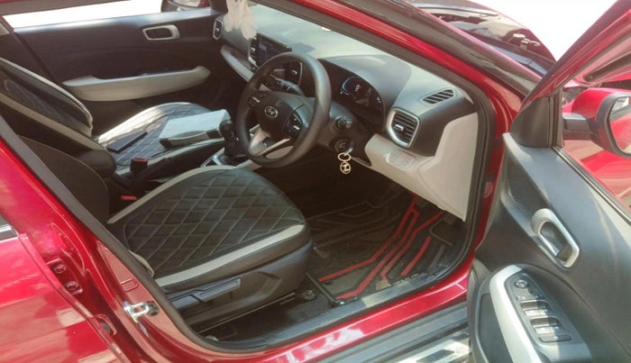 2024 Hyundai VENUE S(O) 1.2, Petrol, Manual, 8,522 km, interior