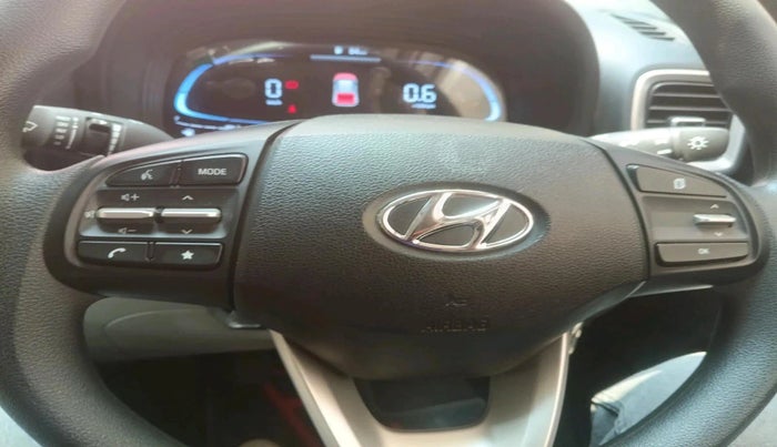 2024 Hyundai VENUE S(O) 1.2, Petrol, Manual, 8,522 km, interior