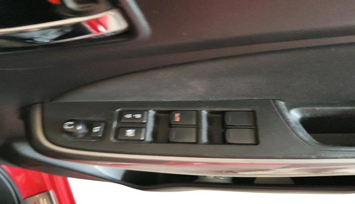 2018 Maruti Swift ZXI, Petrol, Manual, 62,452 km, interior