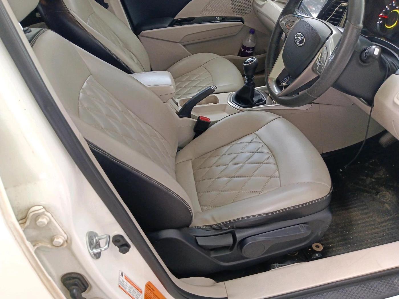 2020 Mahindra XUV300 W8 1.2 PETROL, Petrol, Manual, 73,581 km, interior