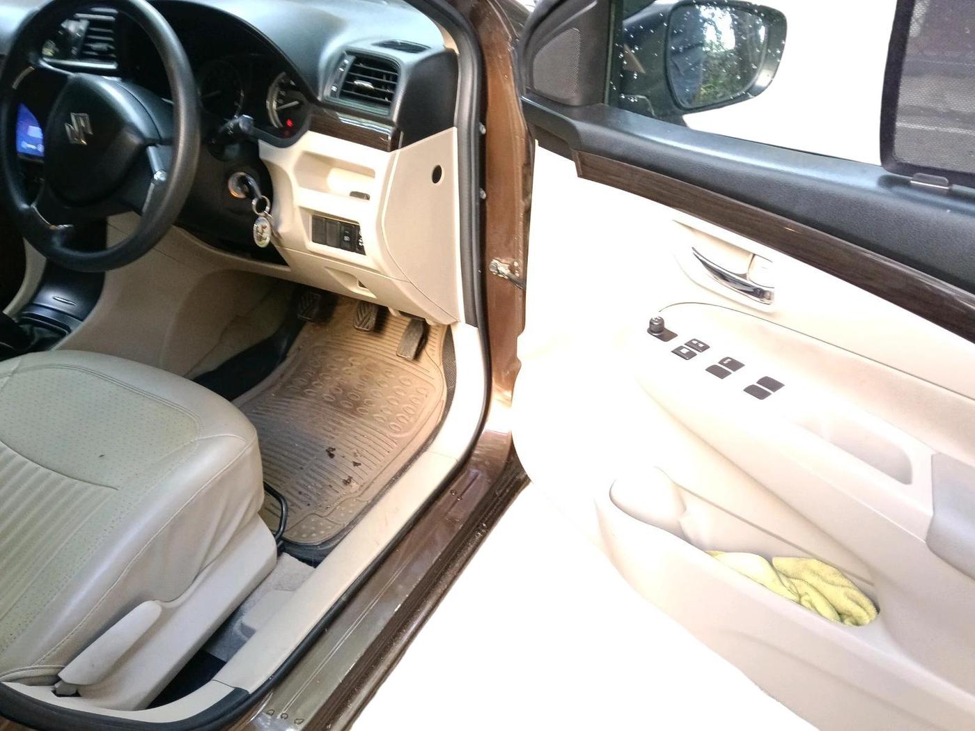2016 Maruti Ciaz VXI, Petrol, Manual, 51,449 km, interior
